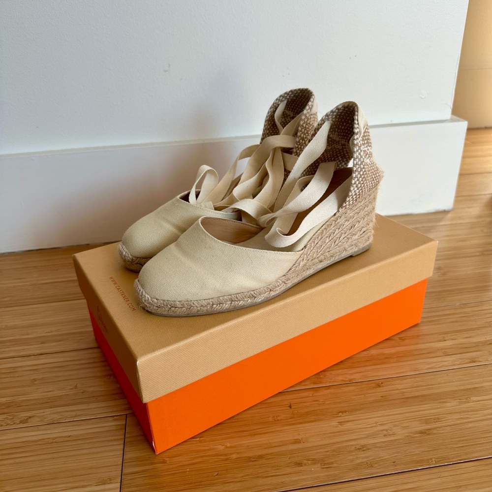 Castañer Women's Cream Espadrille Wedge Shoes